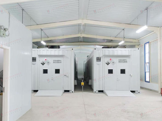 Modulair datacenter voor scheepvaartcontainers aangepast